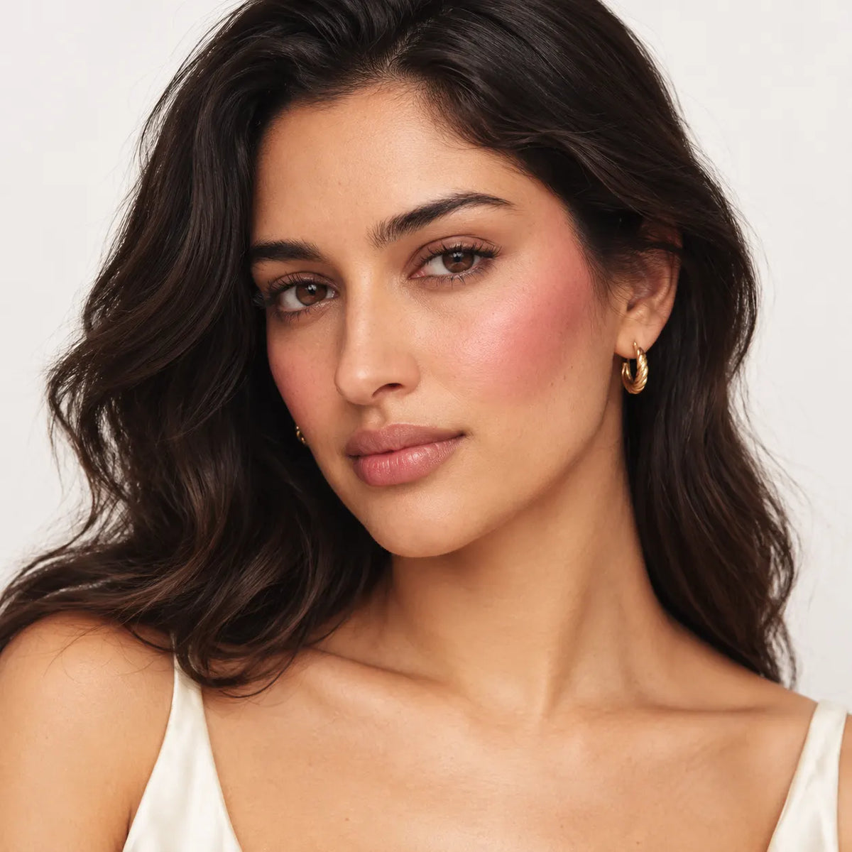Evrisse Beauty Vibrant Cheeks Liquid Blush - rose look